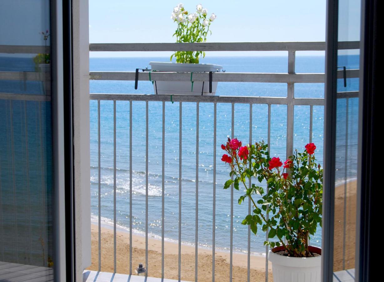 B&B Capo Rizzuto Fronte Mare المظهر الخارجي الصورة