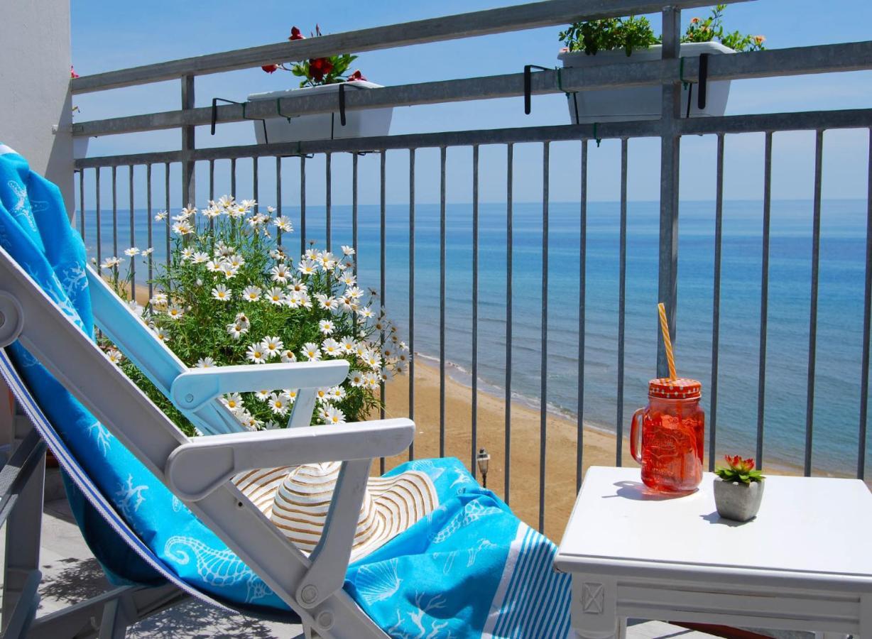 B&B Capo Rizzuto Fronte Mare المظهر الخارجي الصورة